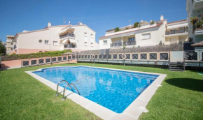 R129 Apartamento con terraza y piscina comunitaria cerca de la playa